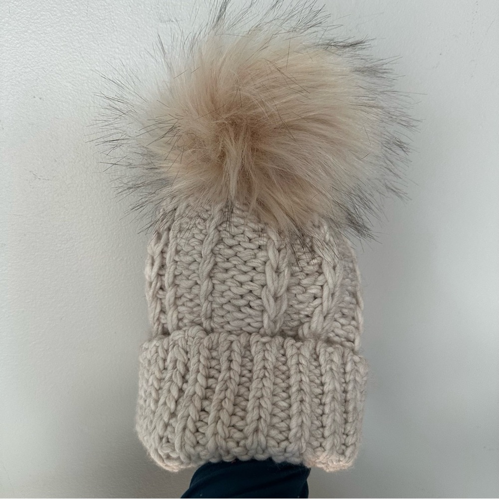 NWT Babo Italy Wool Blend Pom Beanie